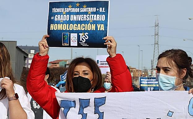 Los técnicos sanitarios seguirán reclamando una homologación de su especialidad. 