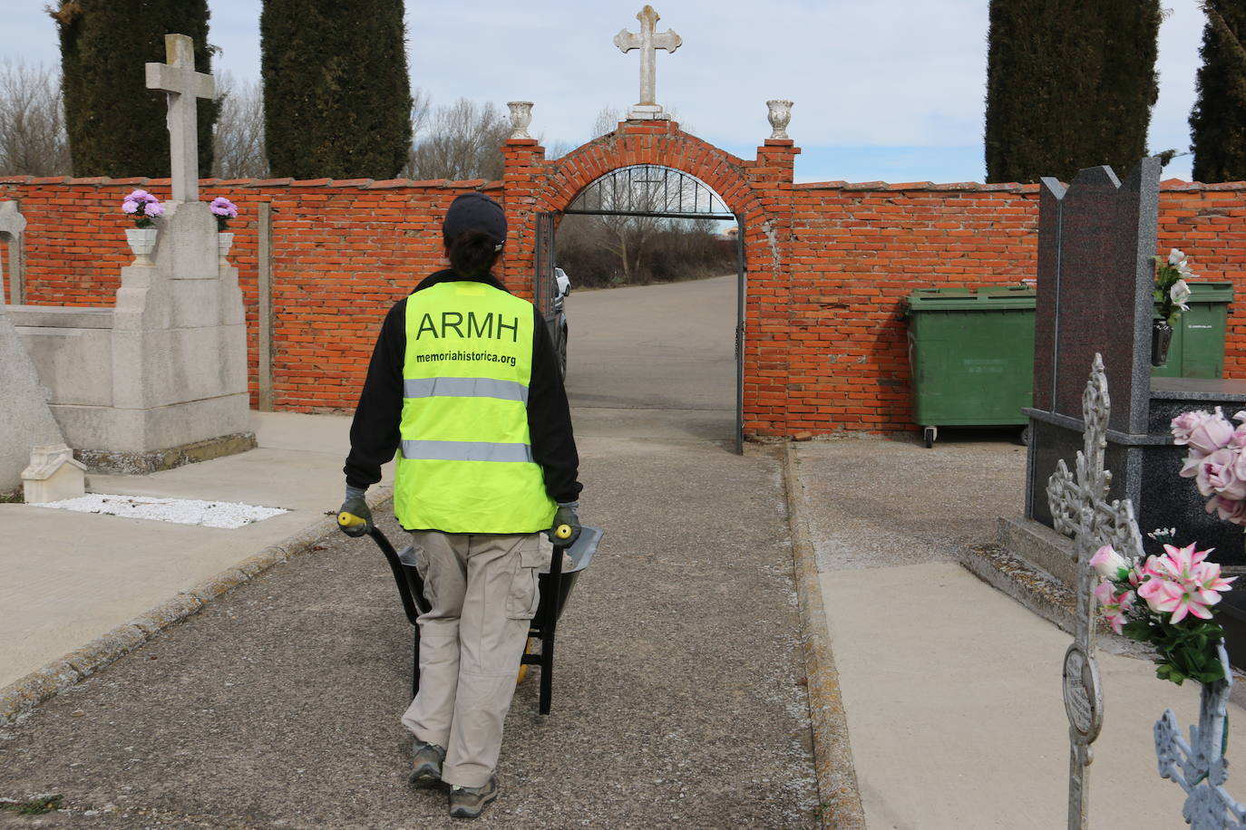 Comienzan los trabajos de exhumación en Villadangos del Páramo