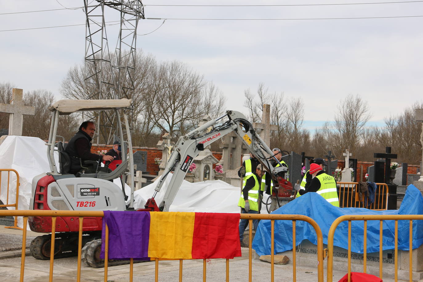 Comienzan los trabajos de exhumación en Villadangos del Páramo