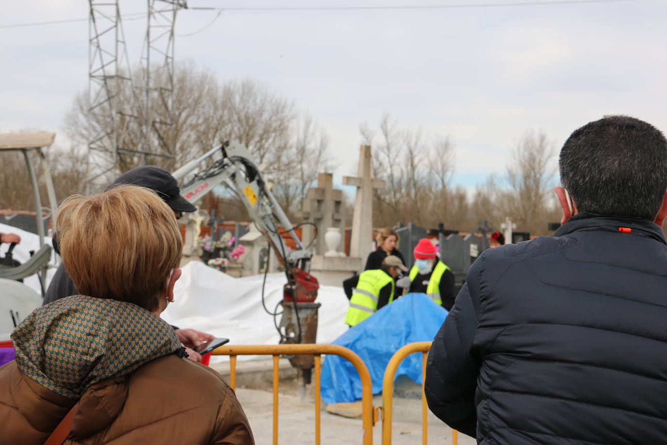 Comienzan los trabajos de exhumación en Villadangos del Páramo