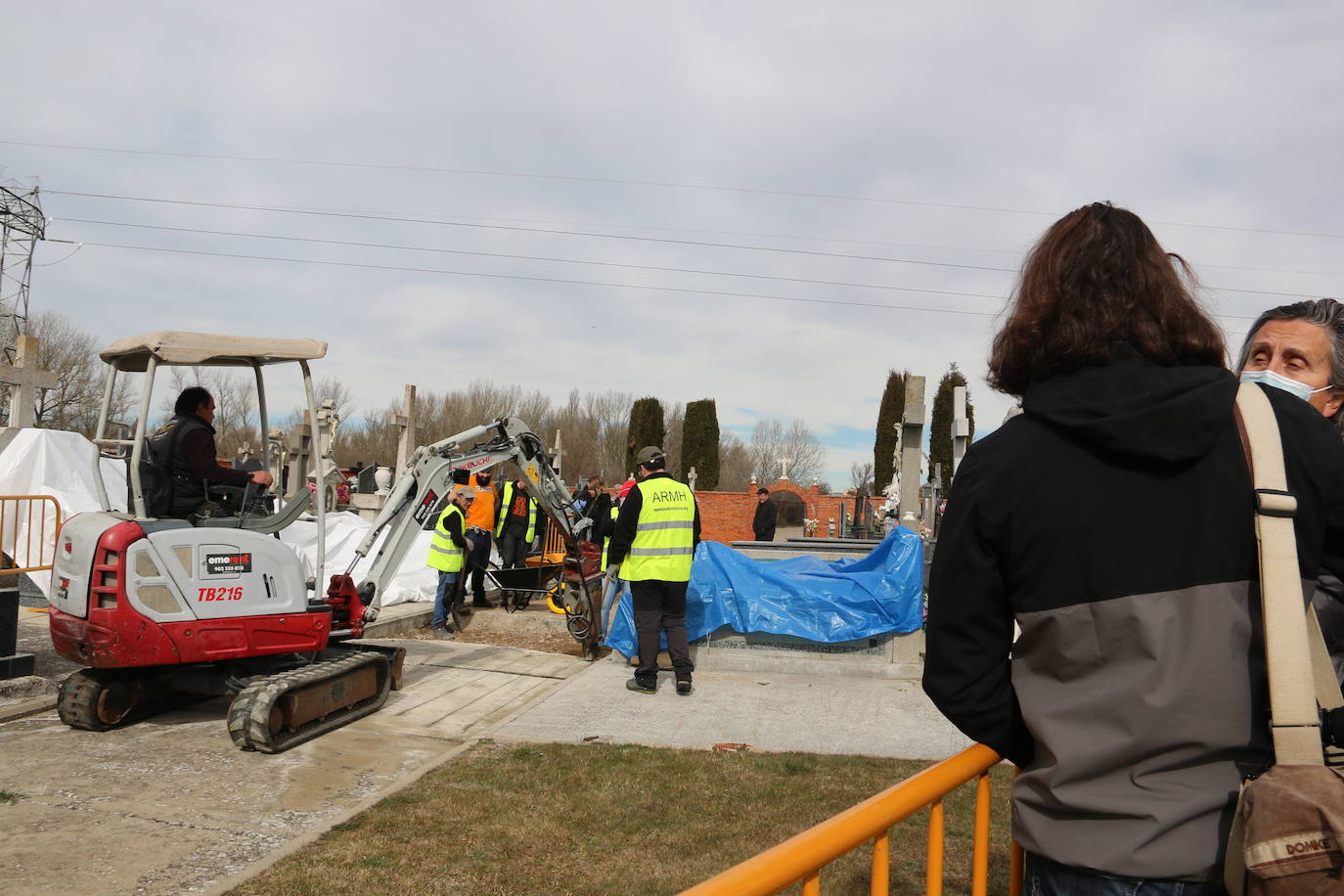 Comienzan los trabajos de exhumación en Villadangos del Páramo