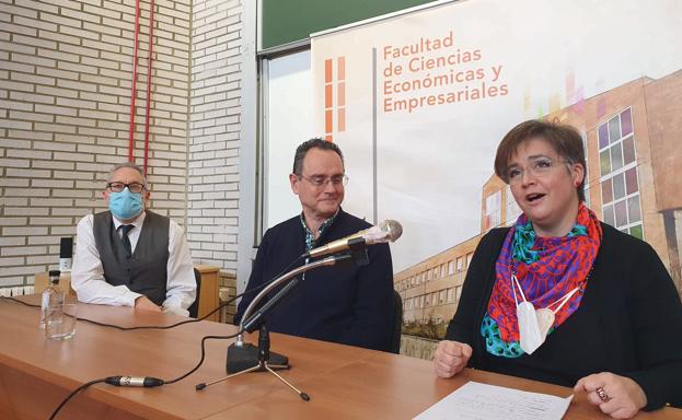 Imagen. El Coronel Pedro Baños, analista y escritor leonés de geopolítica mundial ha ofrecido una conferencia en el Salón de Grados de la Facultad de Económicas de la ULE 