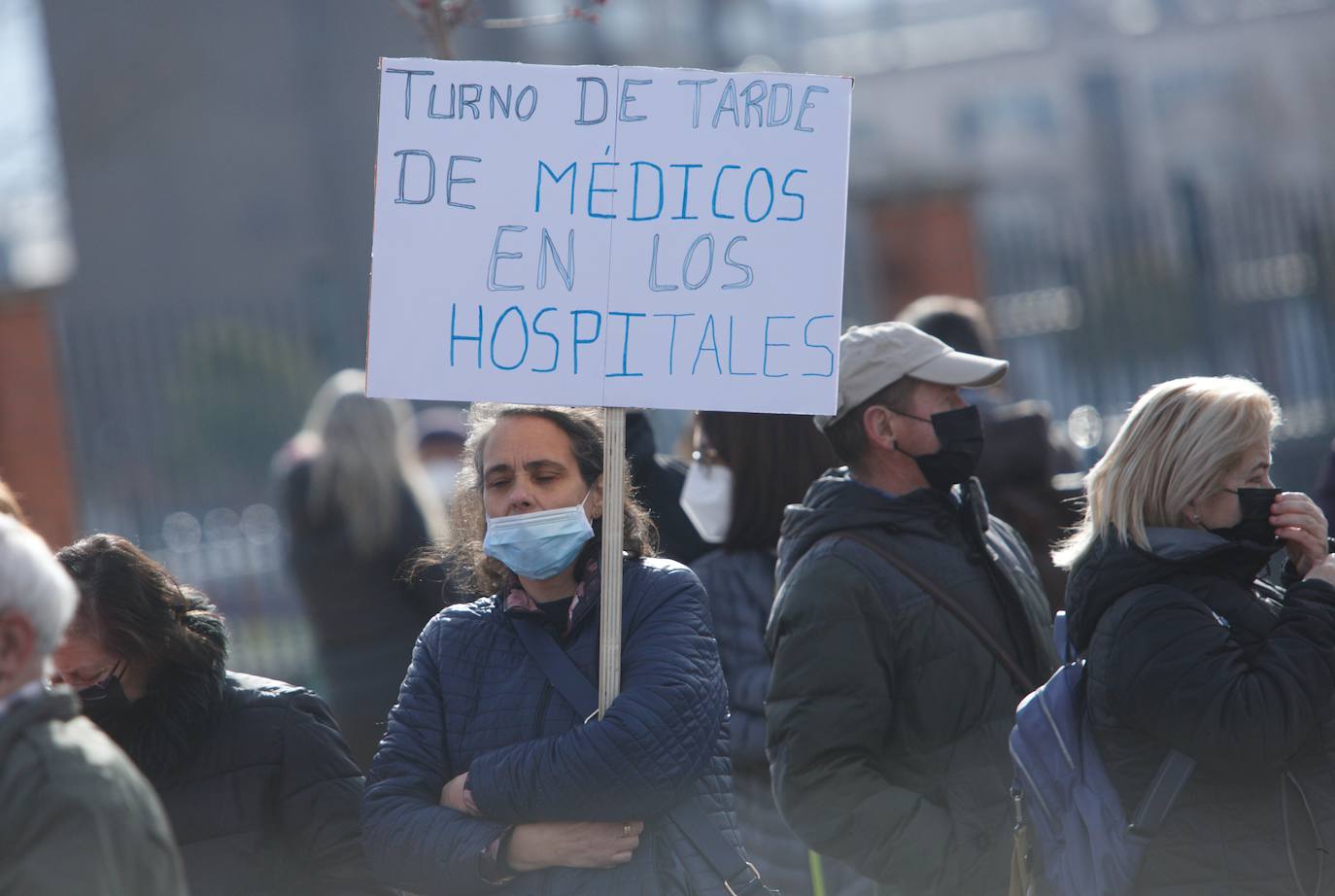 La marcha blanca avanza en su camino a Ponferrada. Los componentes de la misma remarcan la urgente necesidad de contar con medios sanitarios necesarios para atender la zona