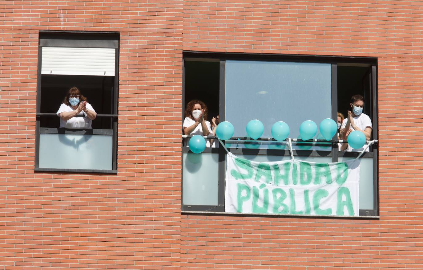 La marcha blanca avanza en su camino a Ponferrada. Los componentes de la misma remarcan la urgente necesidad de contar con medios sanitarios necesarios para atender la zona