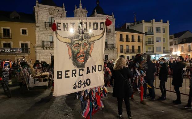 El entroido berciano enciende la llama del Carnaval de Ponferrada