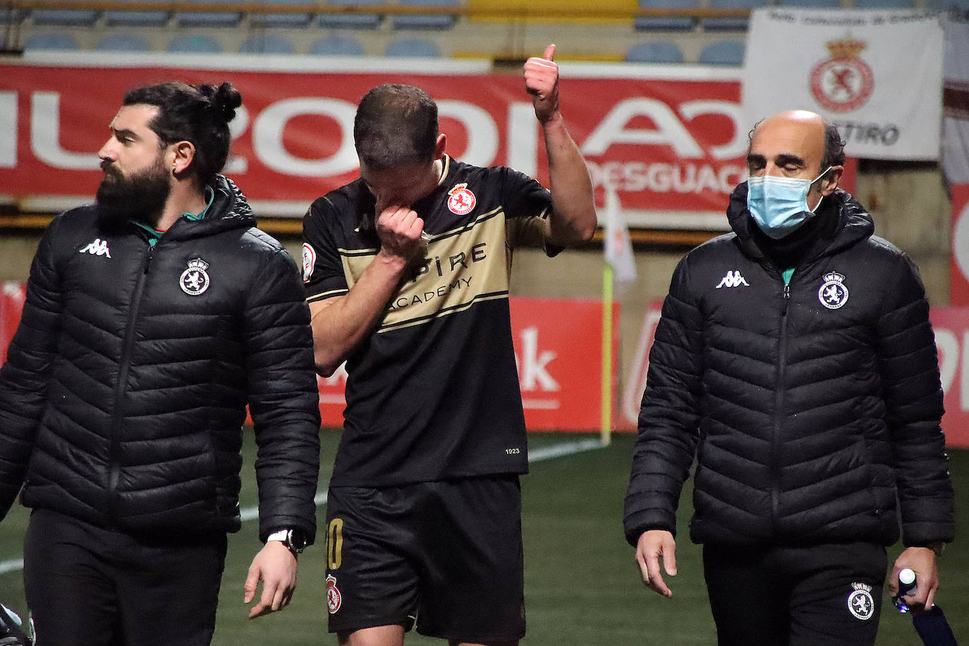 El conjunto leonés logró imponerse al equipo navarro con goles de Buenacasa, Vitoria y Solís