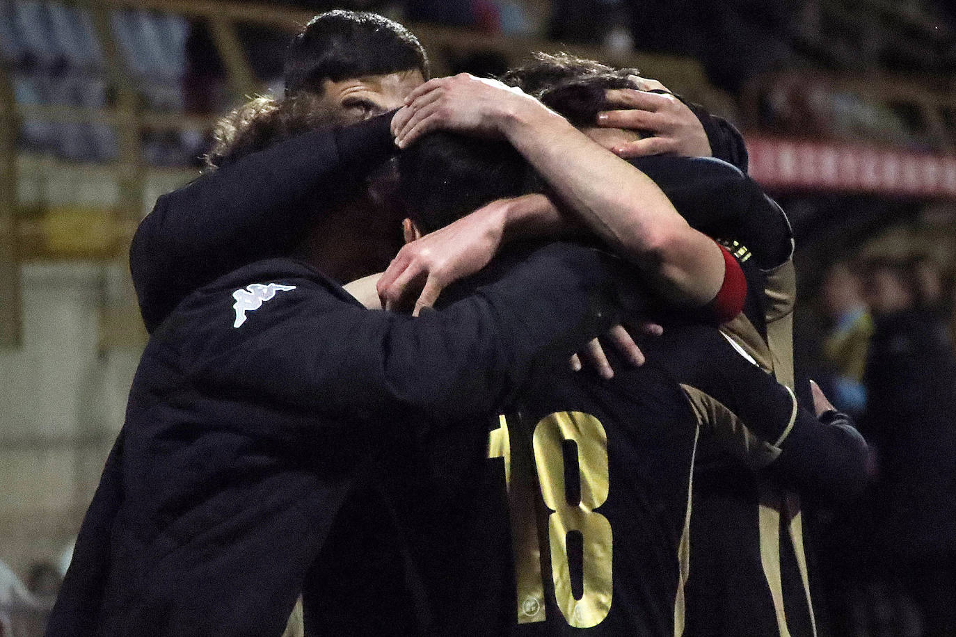 El conjunto leonés logró imponerse al equipo navarro con goles de Buenacasa, Vitoria y Solís