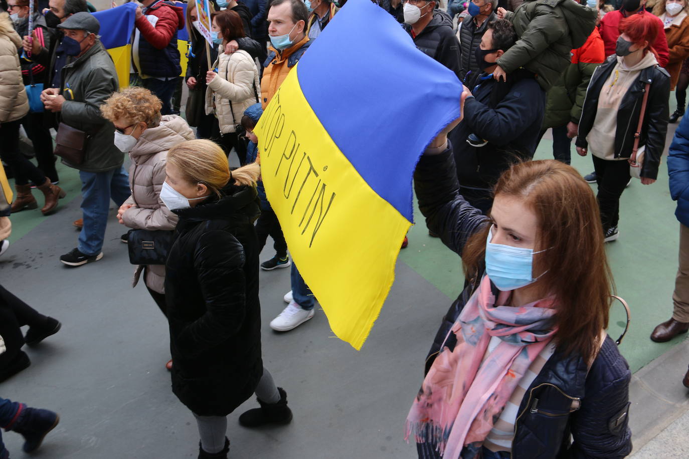 Miles de personas recorren la distancia entre Guzmán y Botines para apoyar al pueblo ucraniano en la guerra que están sufriendo a miles de kilómetros.