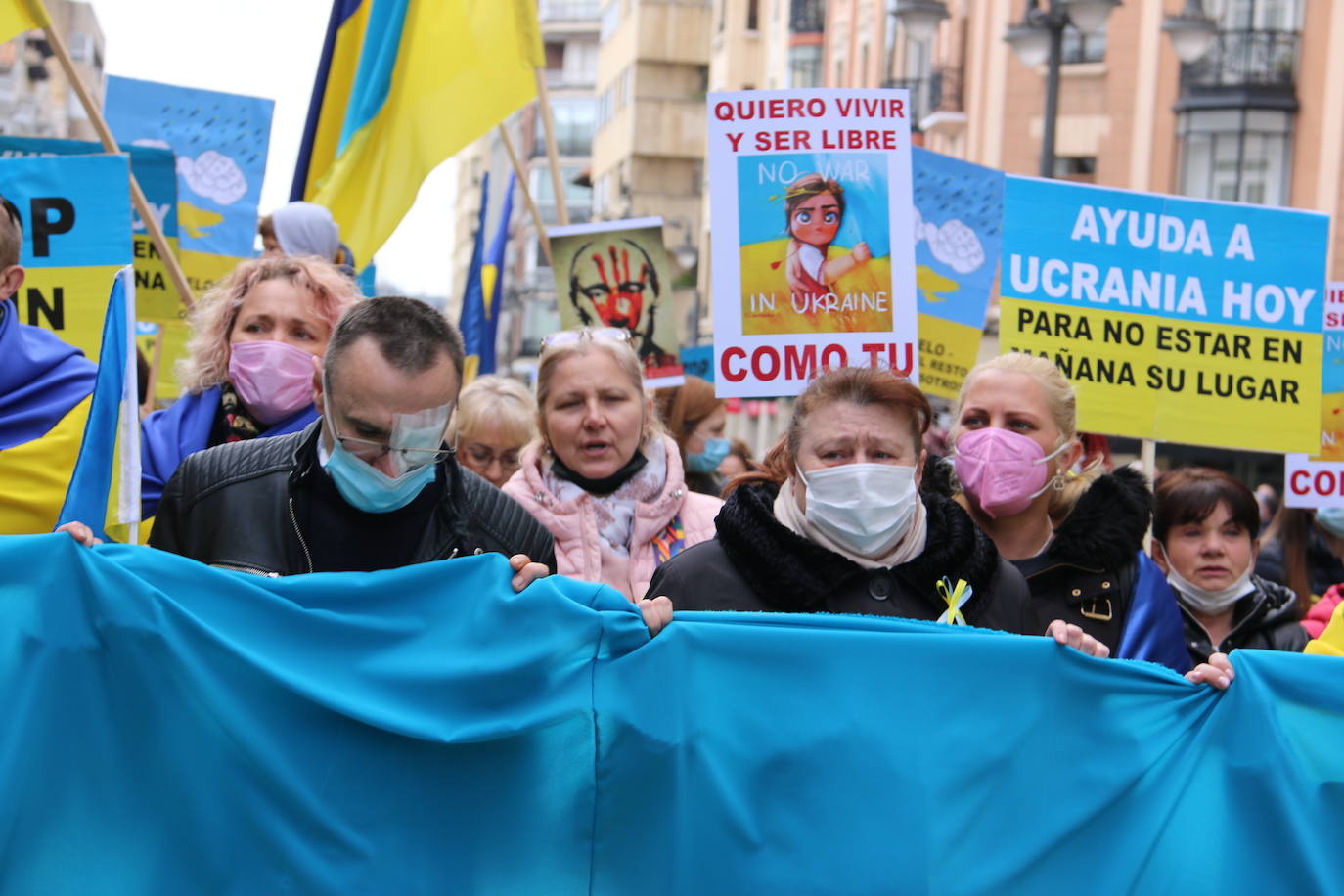 Miles de personas recorren la distancia entre Guzmán y Botines para apoyar al pueblo ucraniano en la guerra que están sufriendo a miles de kilómetros.