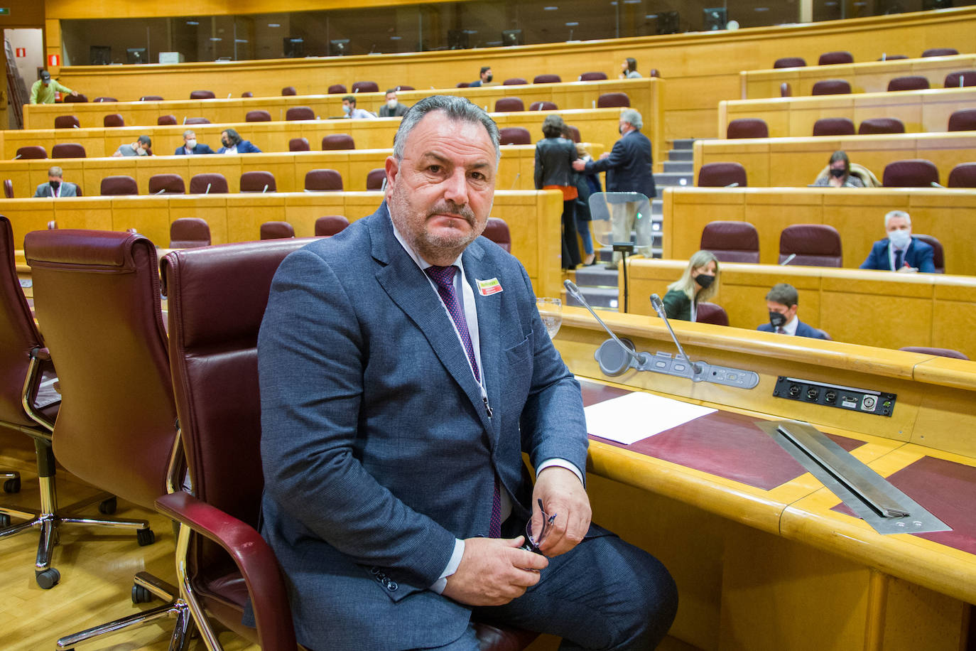 Morán reclama en el Senado la participación de los gobiernos locales en las políticas públicas deportivas. El presidente de la Diputación de León representa a la FEMP con una ponencia sobre 'Deporte y municipalismo' en la jornada celebrada en la Cámara Alta. 