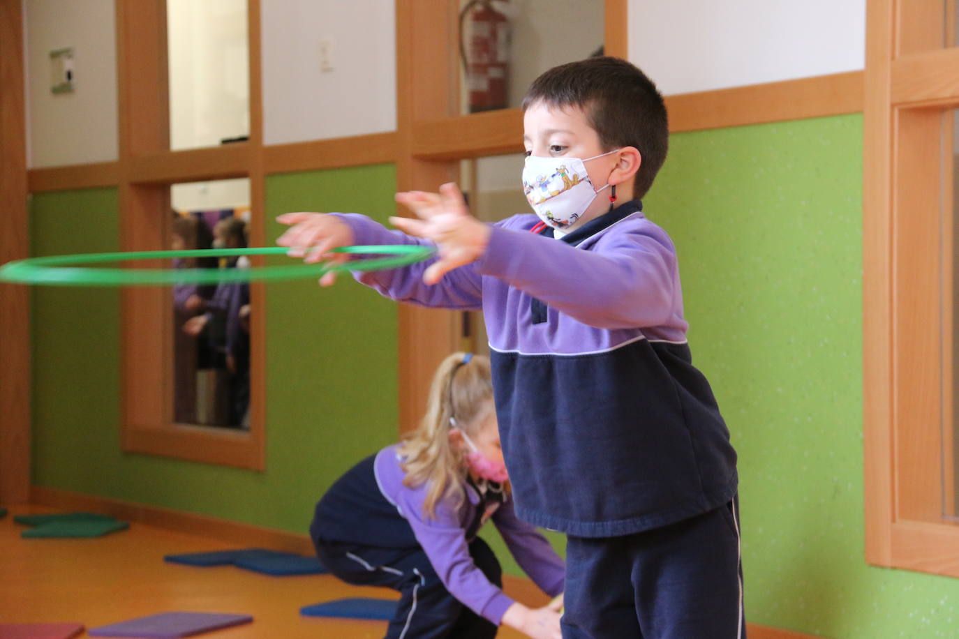 Este centro de referencia en León oferta educación desde guardería hasta bachillerato | Compaginar proyectos de innovación docente con la cercanía y el acompañamiento a los alumnos en todas las etapas hacen de este centro concertado un entorno privilegiado para el aprendizaje.