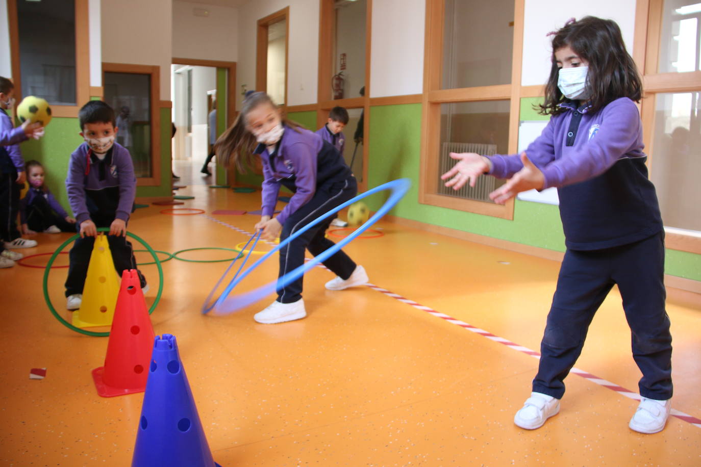 Este centro de referencia en León oferta educación desde guardería hasta bachillerato | Compaginar proyectos de innovación docente con la cercanía y el acompañamiento a los alumnos en todas las etapas hacen de este centro concertado un entorno privilegiado para el aprendizaje.