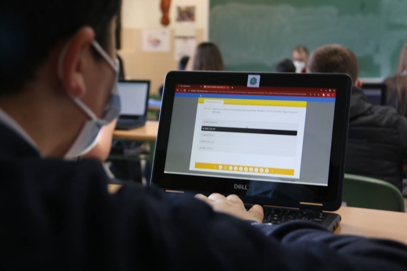 Este centro de referencia en León oferta educación desde guardería hasta bachillerato | Compaginar proyectos de innovación docente con la cercanía y el acompañamiento a los alumnos en todas las etapas hacen de este centro concertado un entorno privilegiado para el aprendizaje.