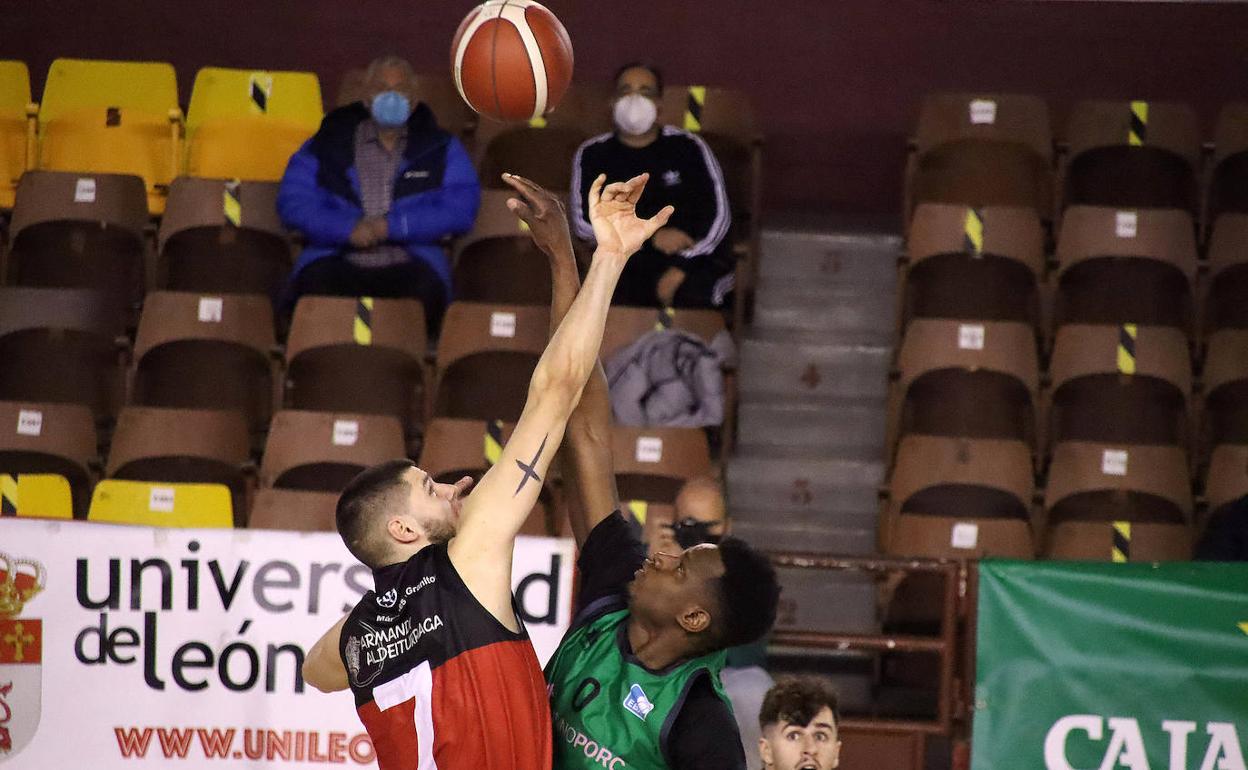 El conjunto leonés tratará de asentar su plaza de playoff.