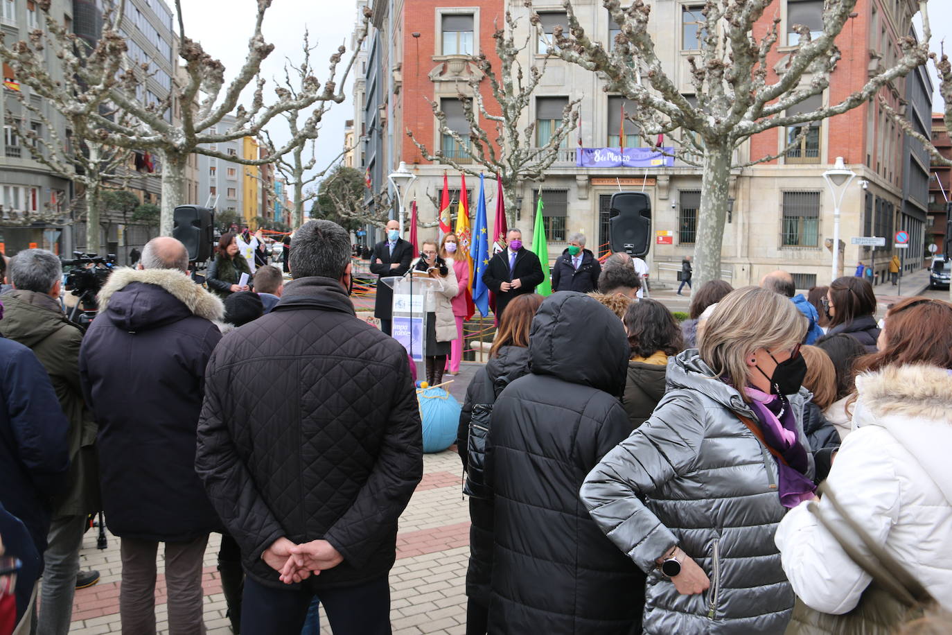 Actos del Día Internacional de la Mujer en la plaza de la Inmaculada de León. 