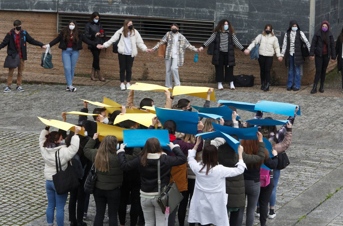 Manifestación de la Asociación de Mujeres Feministas Bercianas en Ponferrada. 