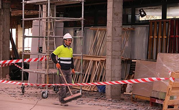 Galería. León avanza en la reforma de su estació nde autobuses.