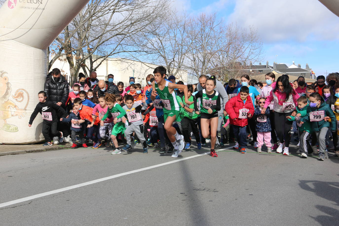 Ofrecemos una amplia galería con los corredores que participaron en esta marcha popular del alfoz de León.