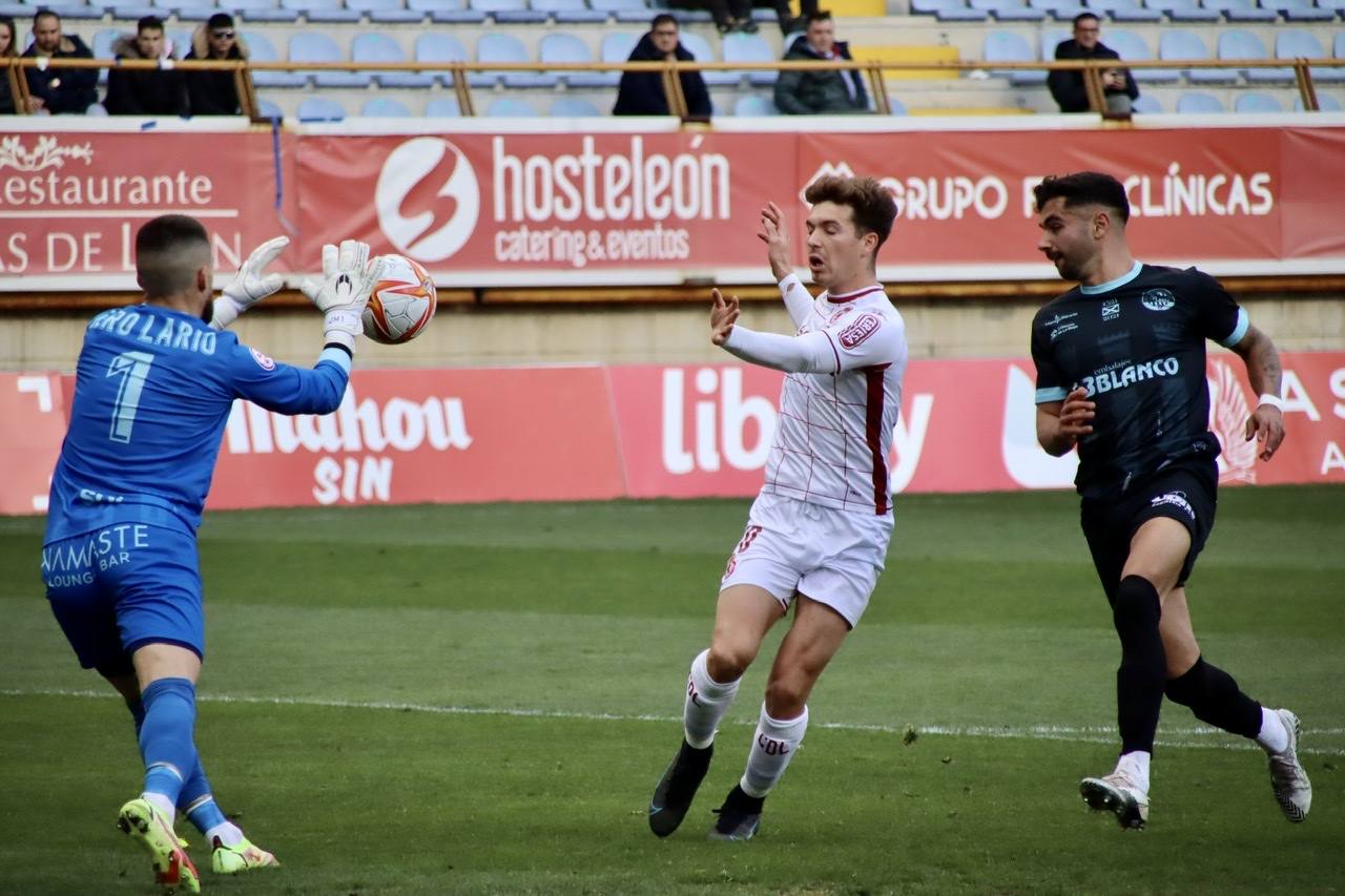 El conjunto leonés se medía a los riojanos en el Reino de León en una nueva jornada de la Primera División RFEF.