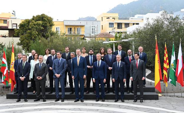 Foto de familia en la conferencia de presidentes celebrada en La Palma.