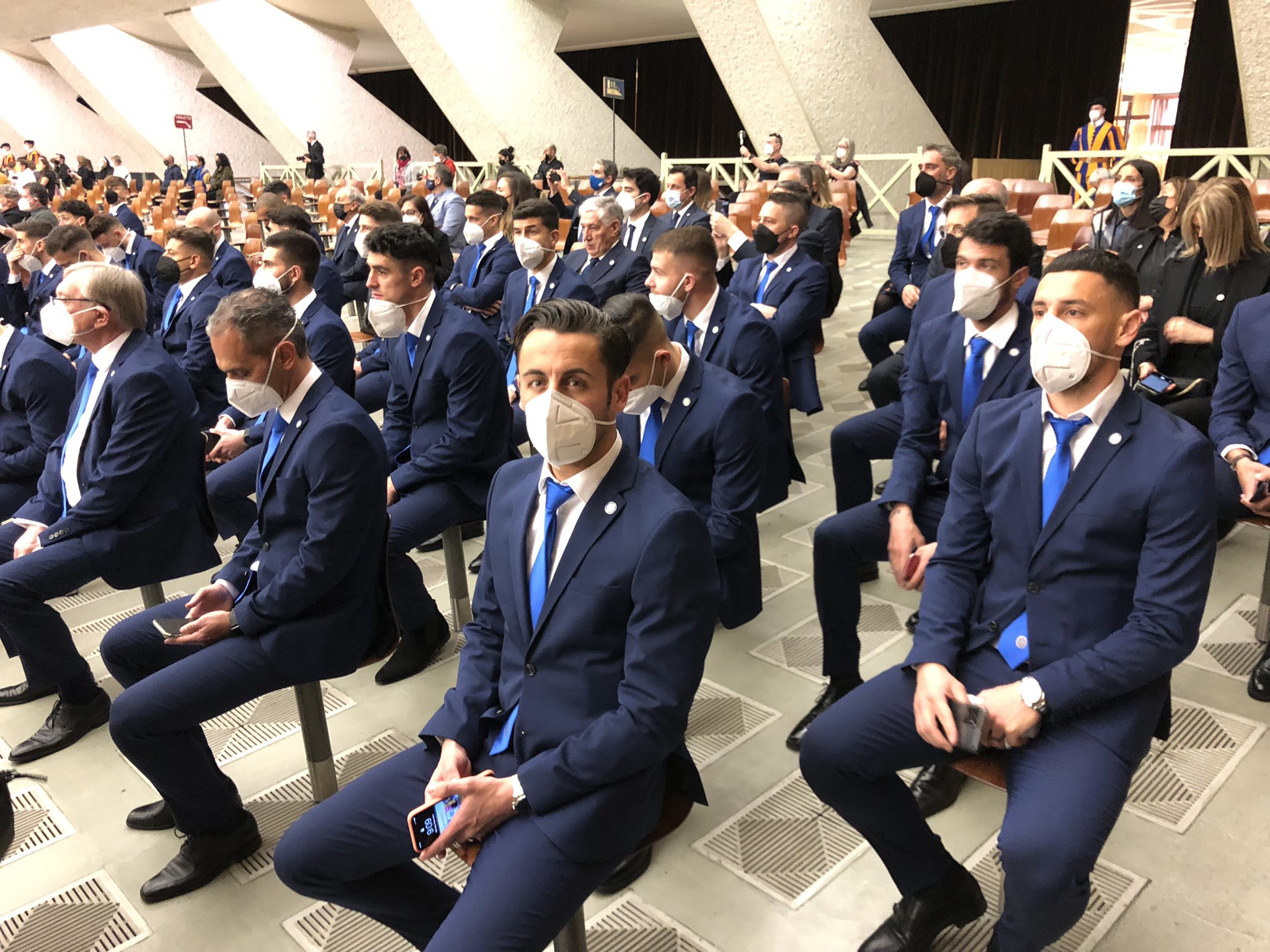 El Papa Francisco recibe en la Audiencia General en el Vaticano a la expedición del club berciano en el año de su centenario.