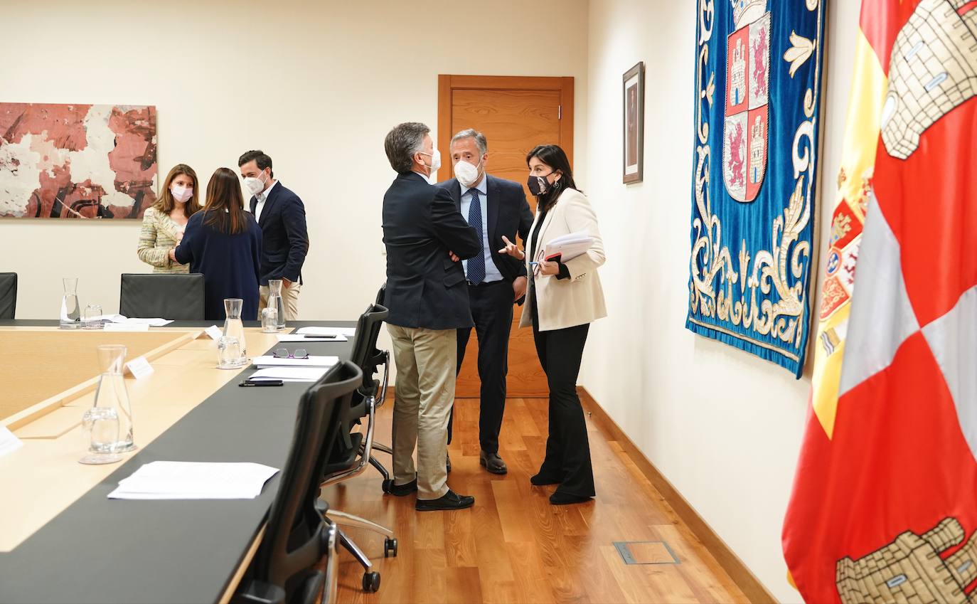 Este miércoles 16 de marzo se celebra la primera reunión de la Mesa de las Cortes de Castilla y León en la XI Legislatura, presidida por su titular, Carlos Pollán.