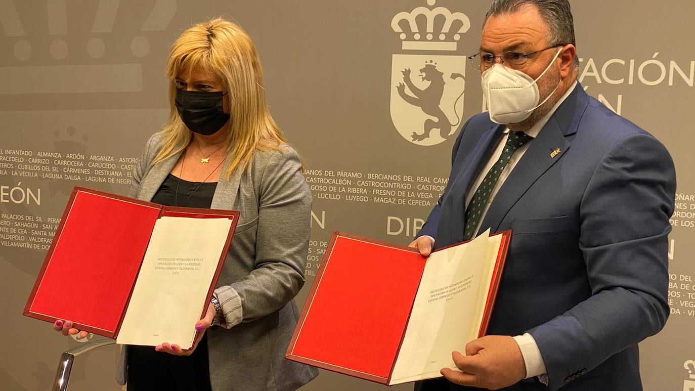 Fotos: Correos y la Diputación de León firman un convenio para instalar cajeros automáticos en los pueblos