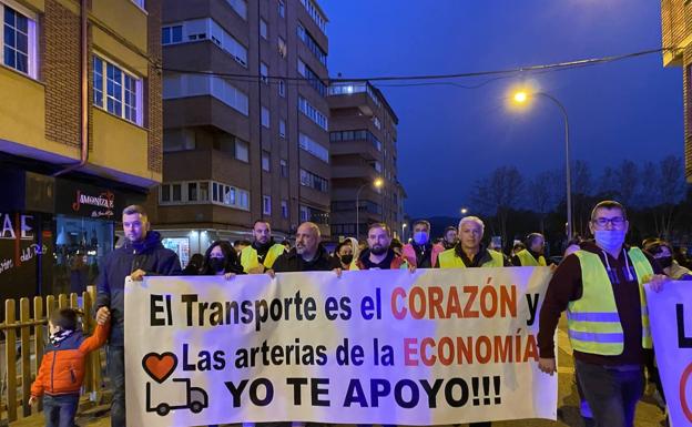 Imagen de la concentración de transportistas en Ponferrada.