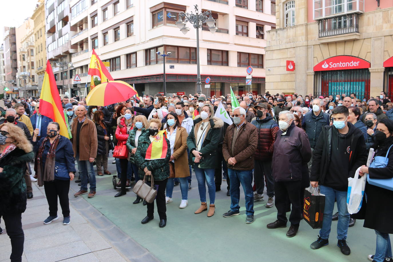 Concentración de Vox y Solidaridad en León. 