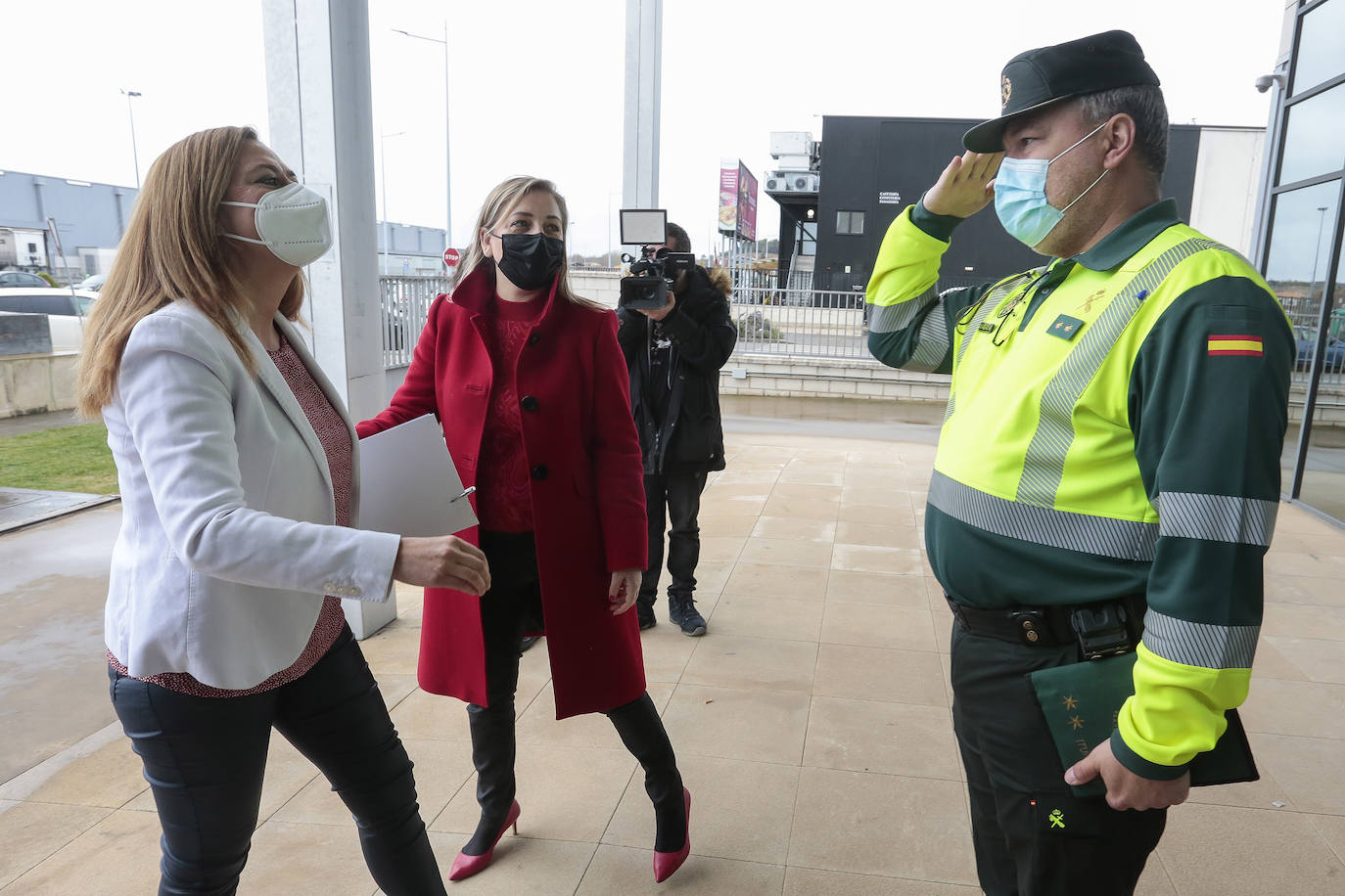 La delegada del Gobierno en Castilla y León informa sobre las nuevas sanciones de tráfico. 