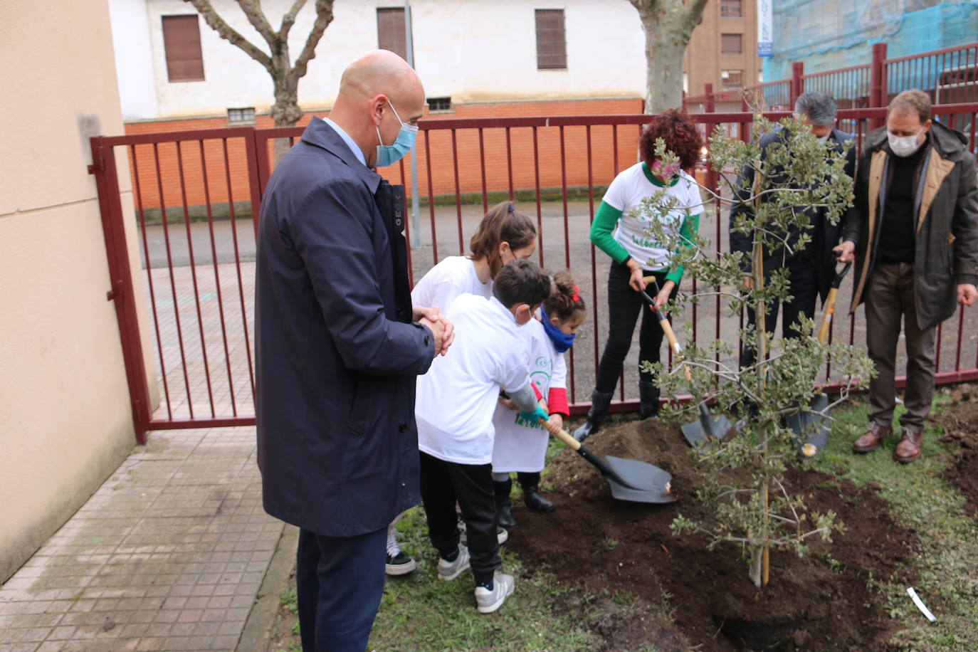 385 árboles serán plantados en el Vivero Municipal del Ayuntamiento de León.