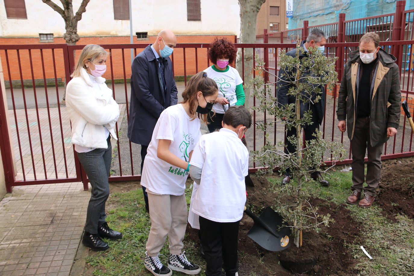 385 árboles serán plantados en el Vivero Municipal del Ayuntamiento de León.