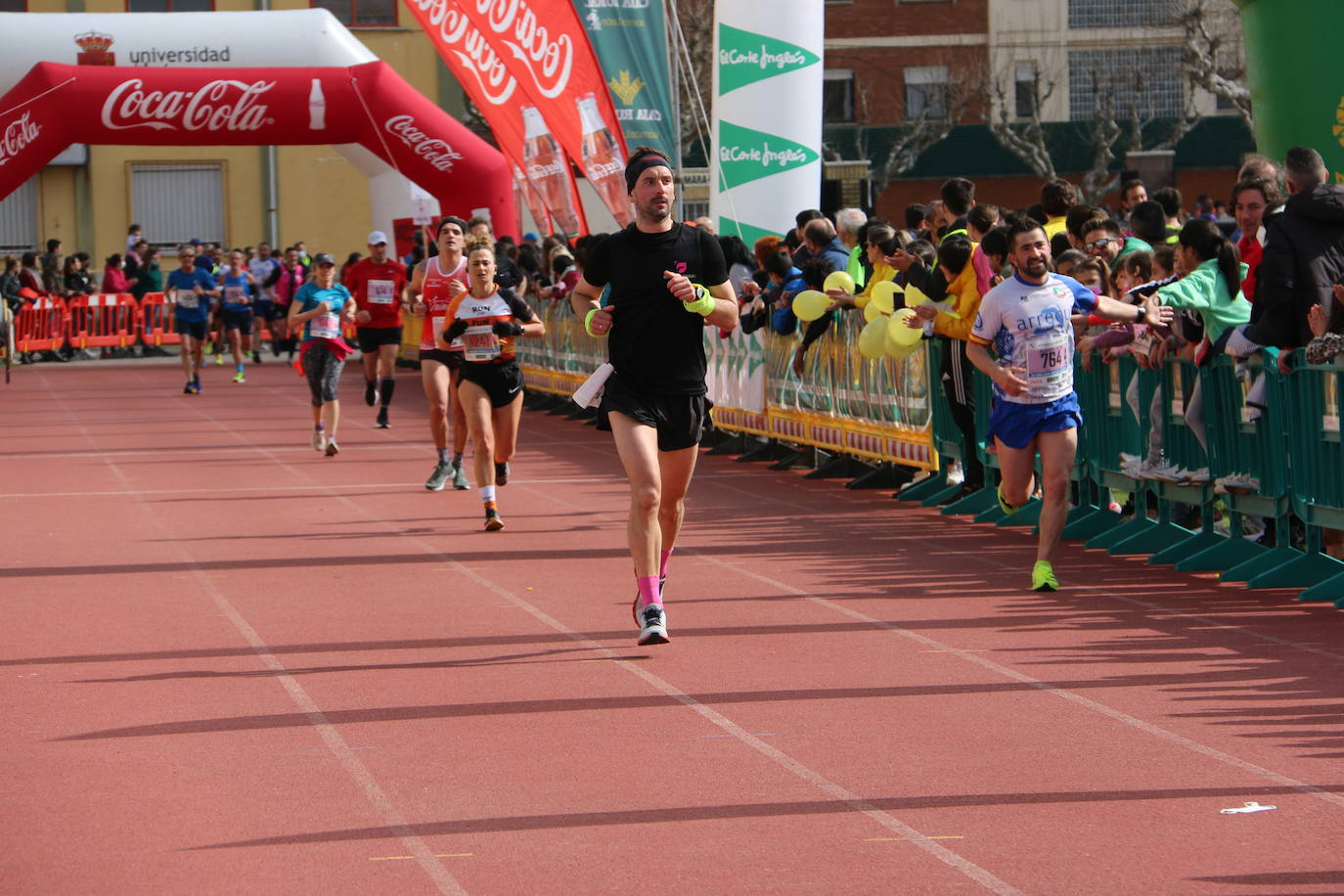 Fotos: Llegada a meta de la Media Maratón