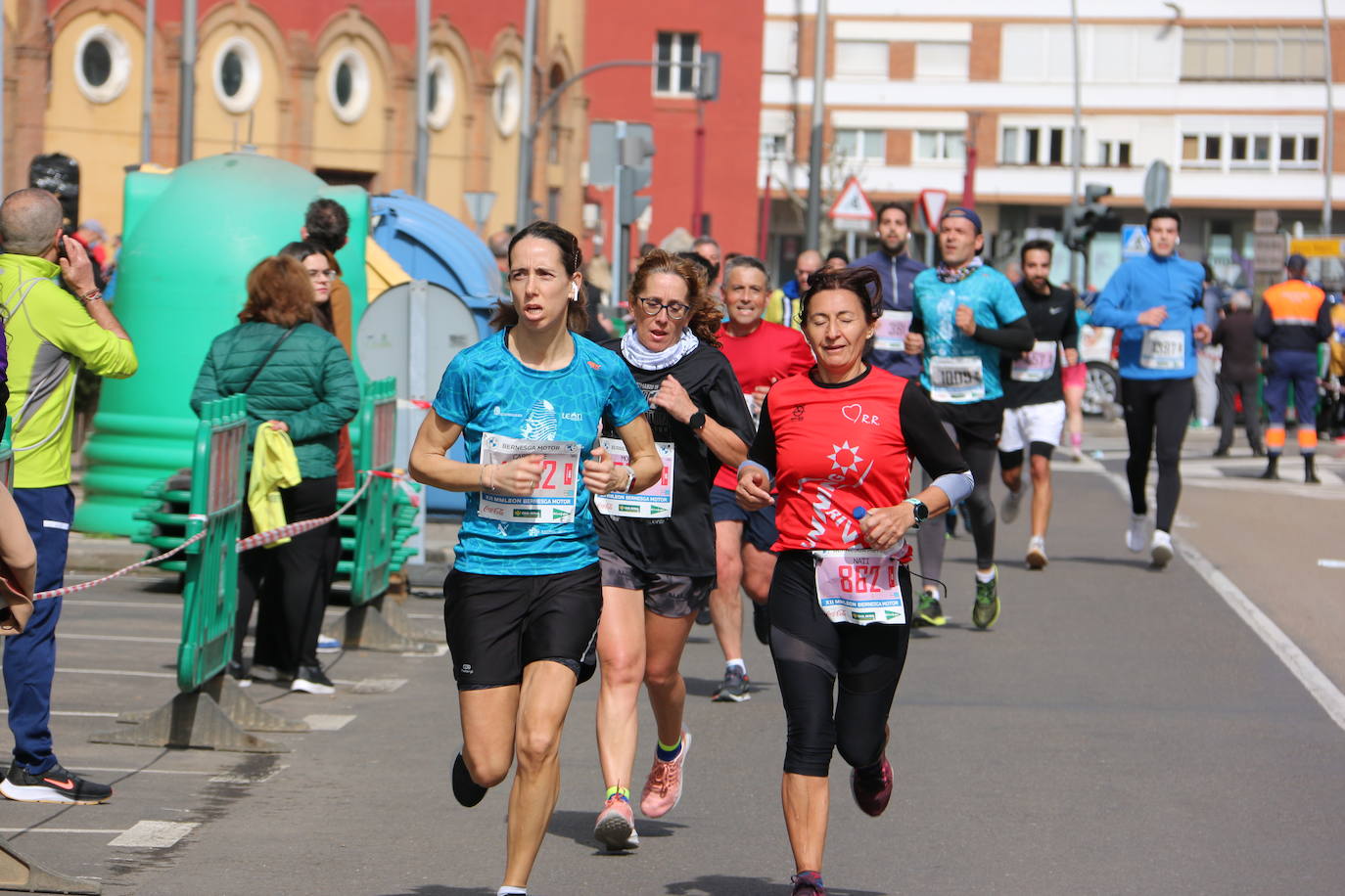 Fotos: Llegada a meta de la Media Maratón