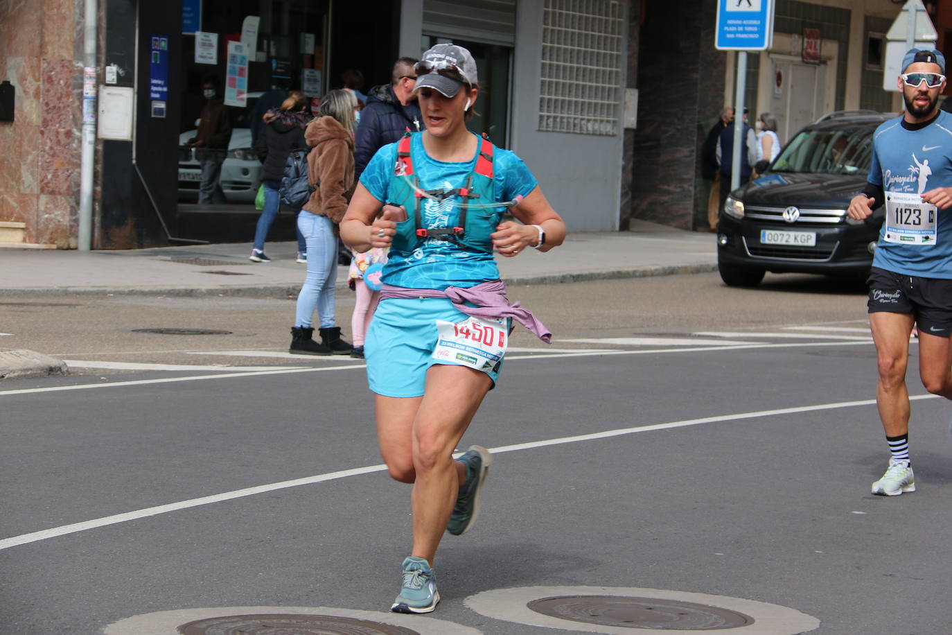 Fotos: Llegada a meta de la Media Maratón