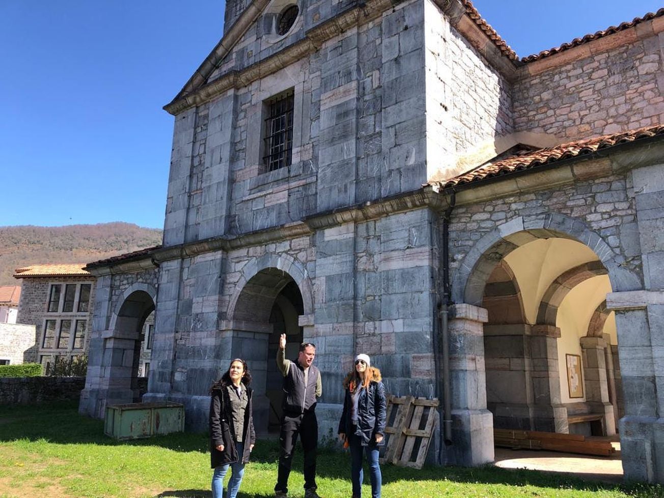 Los trabajos para acometer un aparcamiento en La Pica Ten en Picos de Europa finalizan tras una inversión de más de 210.000 euros. 