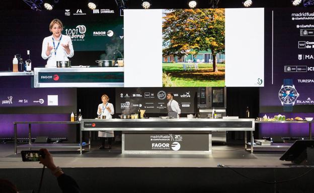 La chef italiana, en un momento de su intervención en Madrid Fusión. 