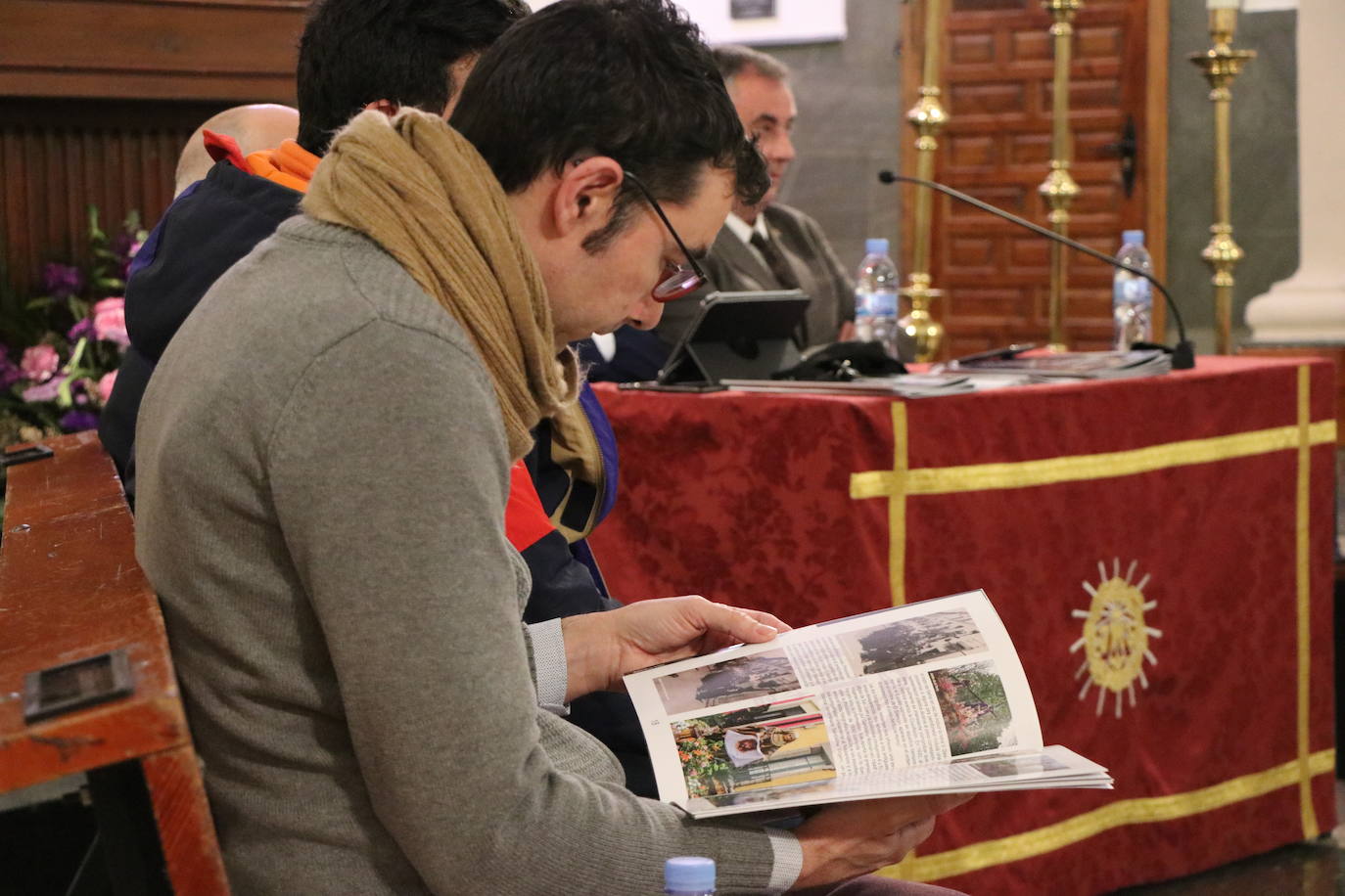 Fotos: Presentación de la revista del Nazareno