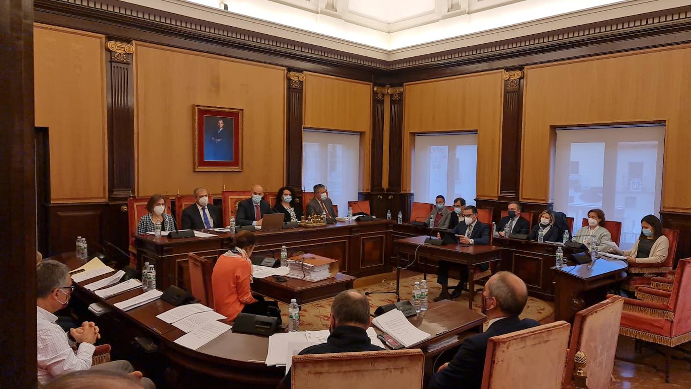 Pleno ordinario del Ayuntamiento de León del mes de marzo. 