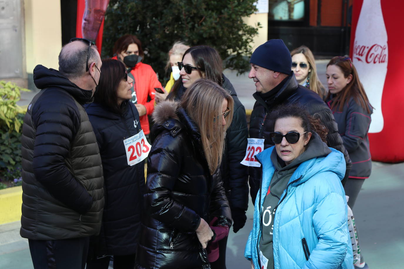 Decenas de leoneses participan en la prueba no competitiva de la III Carrera de las Empresas.