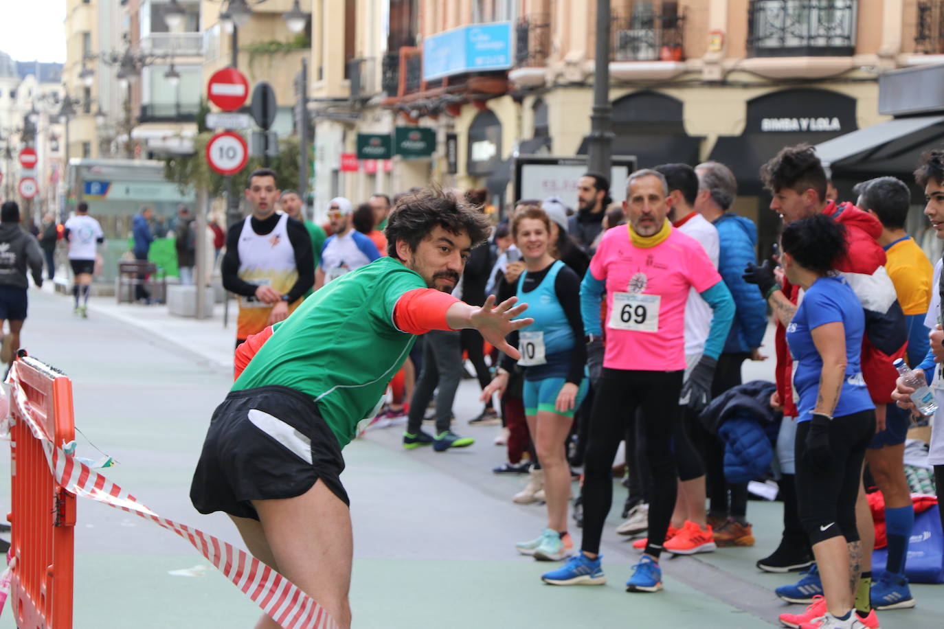 Leonoticias organiza la III edición de la Carrera de las Empresas con un gran éxito de participación.