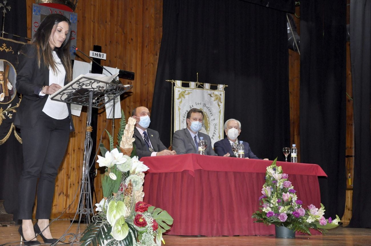 Vuelve con pasión a Valencia de Don Juan la renovada la Semana Santa. Con el pregón ofrecido este sábado por Javier Revilla, la Semana Santa volverá este año con toda su pasión a Valencia de Don Juan. 