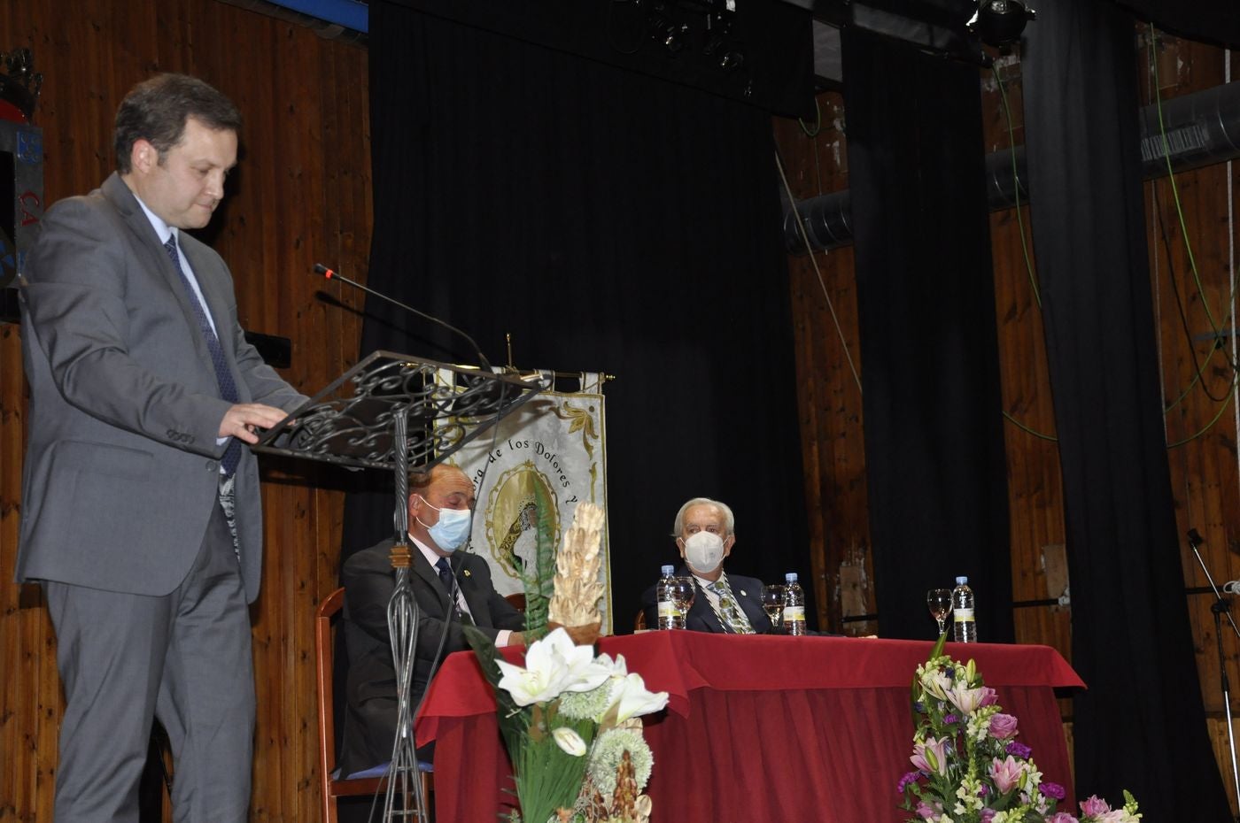 Vuelve con pasión a Valencia de Don Juan la renovada la Semana Santa. Con el pregón ofrecido este sábado por Javier Revilla, la Semana Santa volverá este año con toda su pasión a Valencia de Don Juan. 