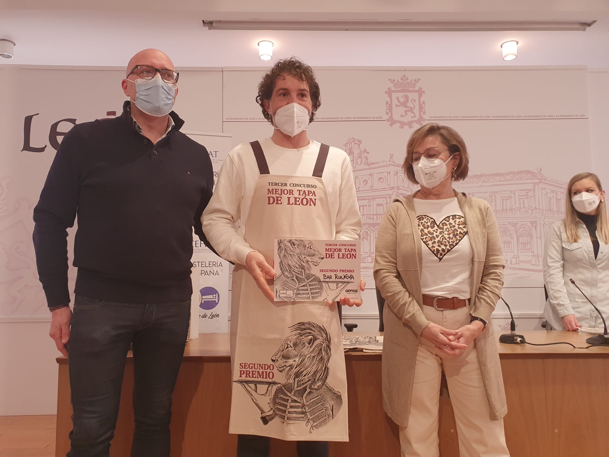 El III Concurso a la Mejor Tapa de León que se ha celebrado del 17 al 27 de marzo ha entregado sus premios este lunes, 4 d abril 