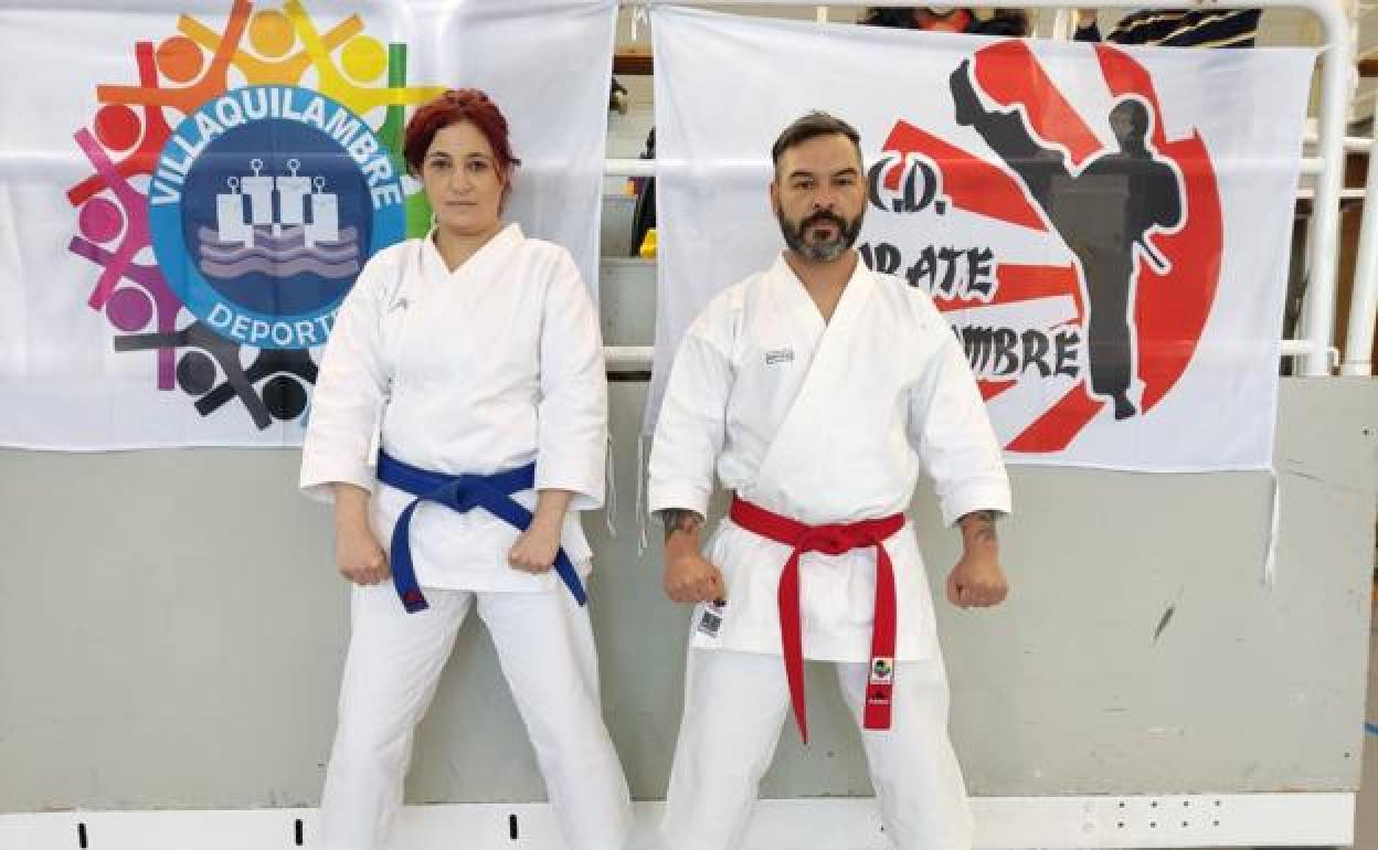 Los leoneses Noelia Quiñones y Jorge Fernández, participantes en el Campeonato de Castilla y León de karate. 