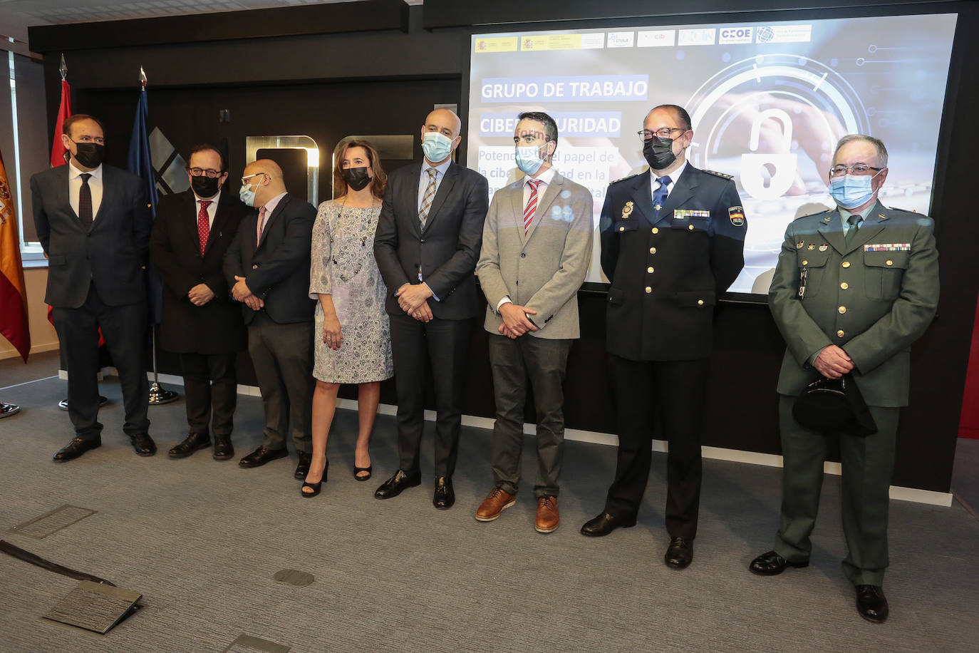 El secretario general para la Innovación y Calidad del Servicio Público de Justicia, Manuel Olmedo y el alcalde de León, entre otras autoridades, asisten a la inauguración de un encuentro del Grupo de Trabajo de Ciberseguridad en León organizado por la Dirección General de Transformación Digital de la Administración de Justicia, dependiente del Ministerio de Justicia. 