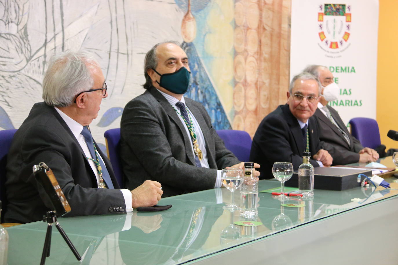 Fotos: Veterinaria reconoce a la Guardia Civil