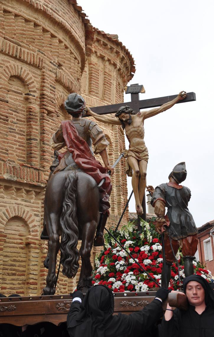 La coincidencia con la muestra de las Edades del Hombre le dan un protagonismo especial a Semana Santa de Sahagún.