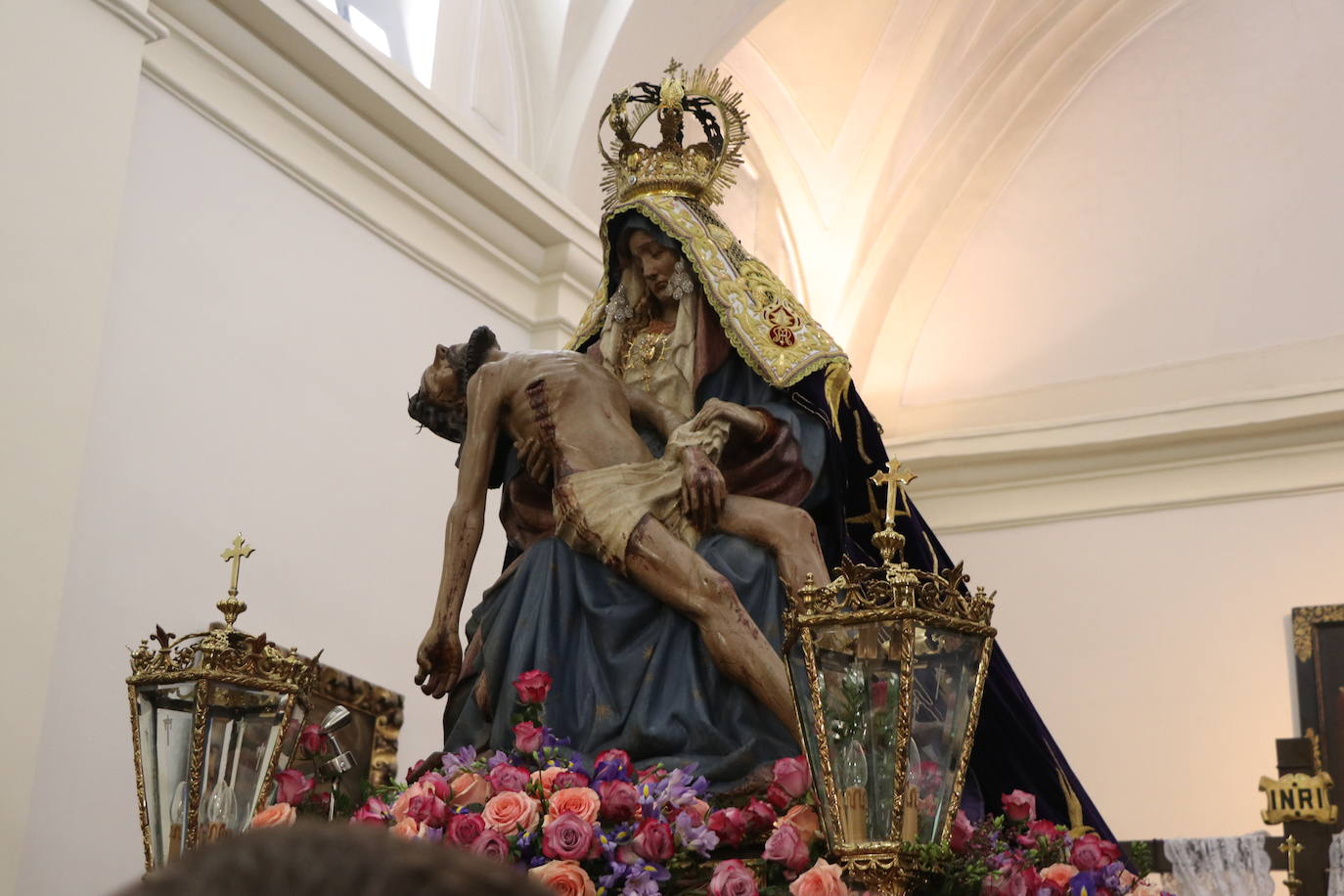 La Virgen del Mercado anuncia a los leoneses en inicio de la Semana Santa.