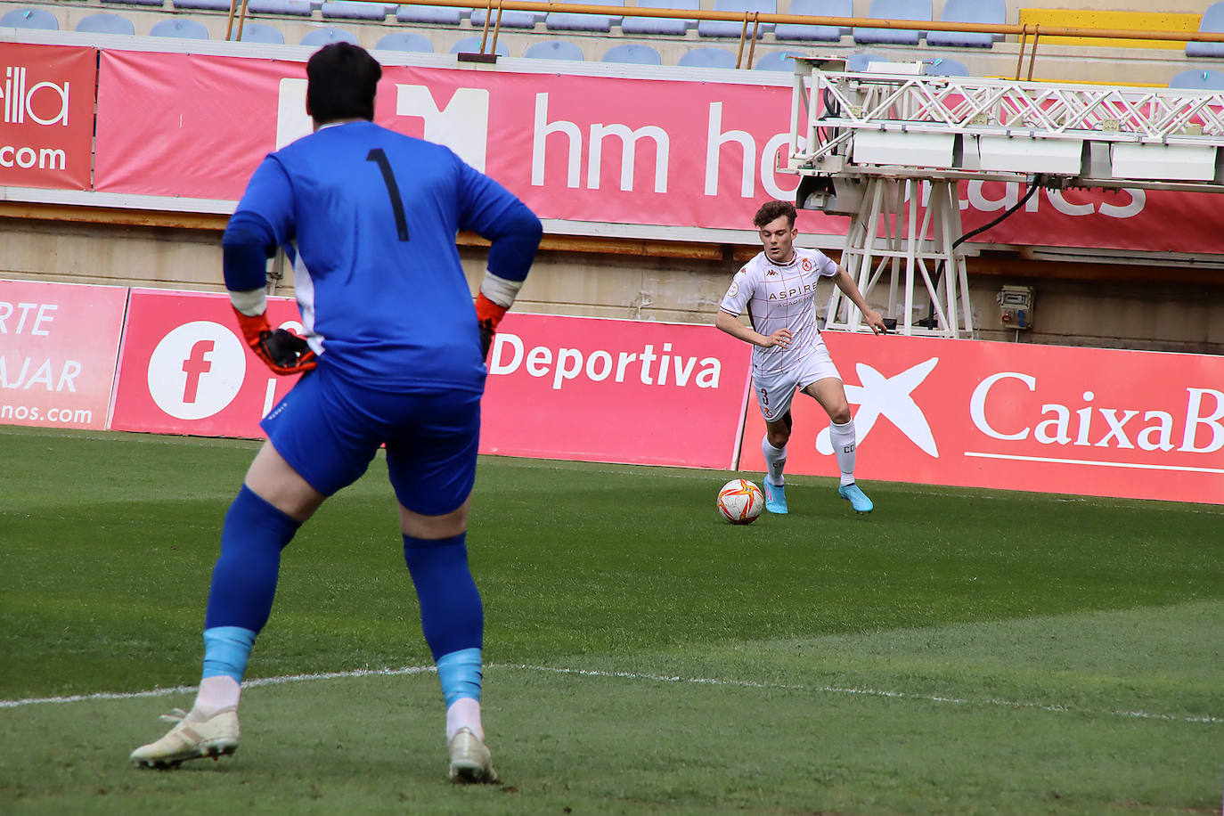 El partido se celebró en el Reino de León y acabó con un espectáculo de goles.